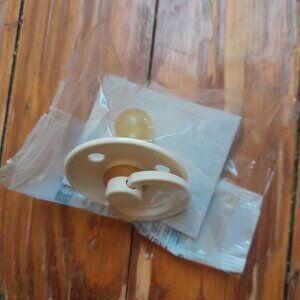 BIBS Ivory Latex Pacifer Size 1 New- in packaging, unopened